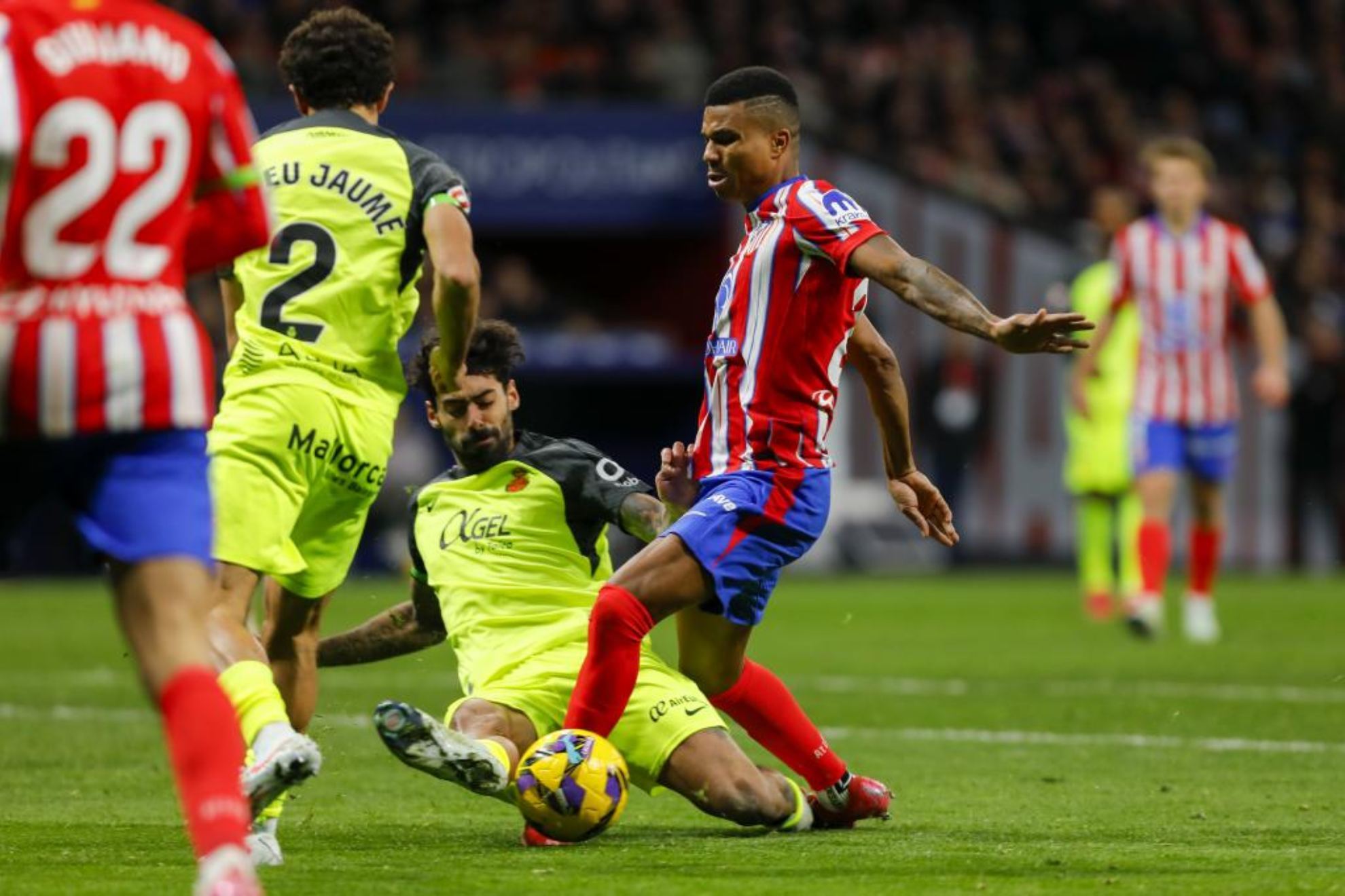 Reinildo has left Atletico Madrid.
